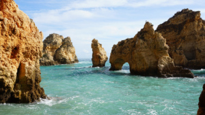 comment trouver des vacances pas chères cet été portugal faro