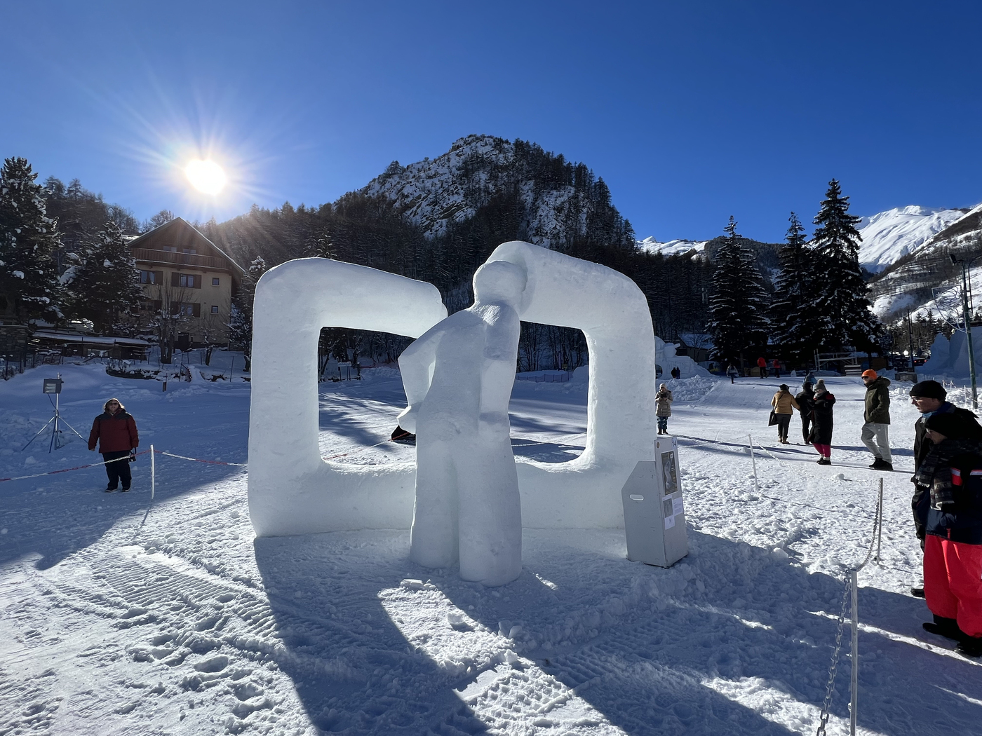 Concours des plus belles sculptures de glace et de neige 2024 à